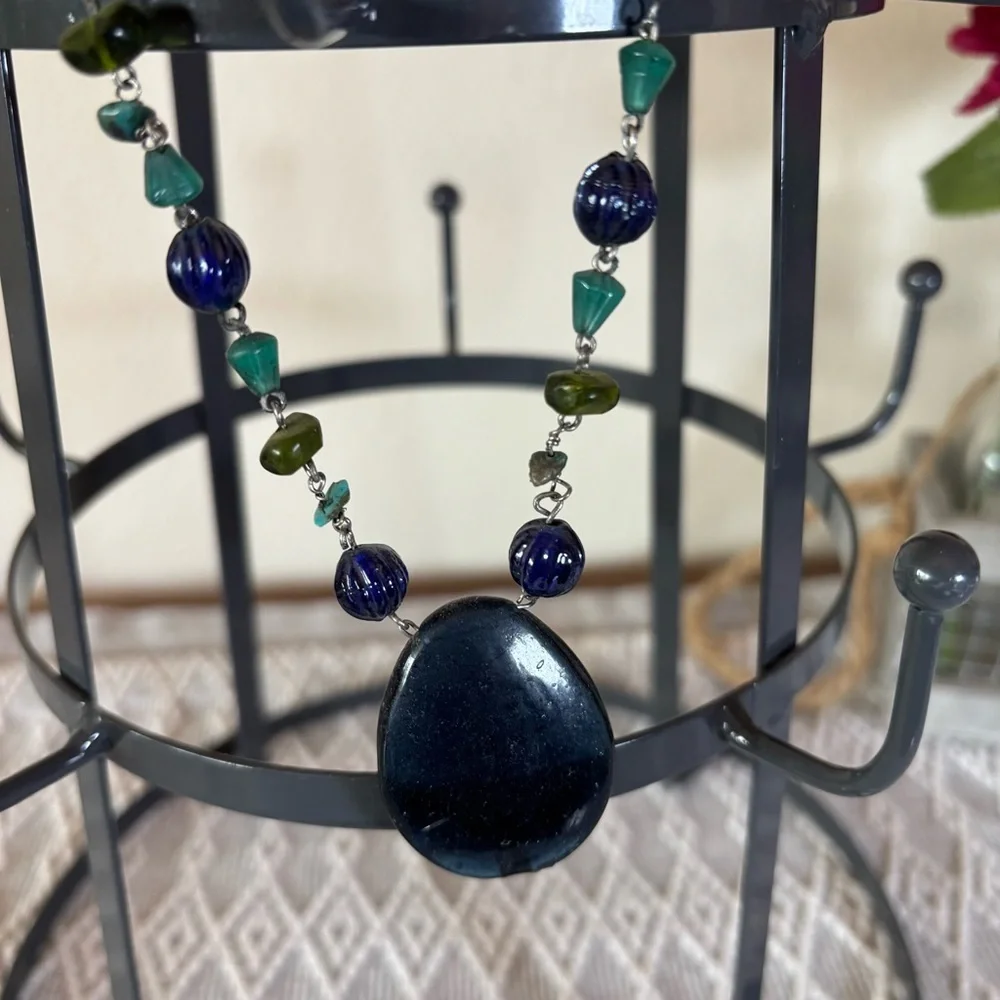Vicky Jousan Navy and green glass &‎ stone beaded pendant necklace, 18”.